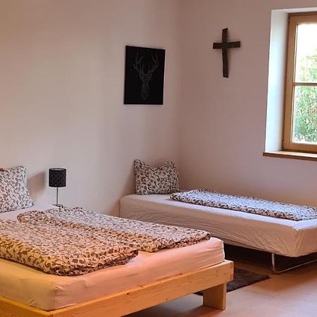 Wolfis Appartement Neusiedl an der Zaya Esterno foto