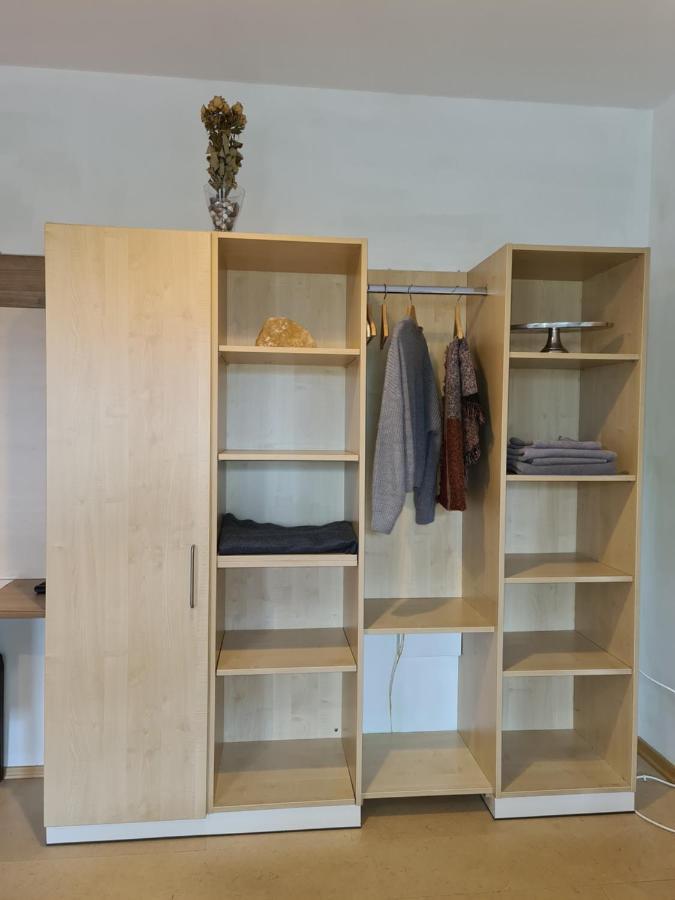 Wolfis Appartement Neusiedl an der Zaya Esterno foto